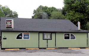 Teezers bar, at 215 Caseyville Road, Collinsville / Photo by Roger Starkey