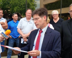 Kurt Prenzler at a news conference he arranged on May 30 at the St. Clair County Administration Building / Photo by Roger Starkey